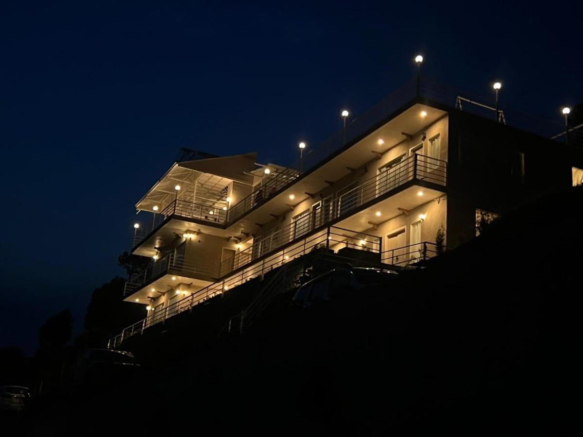 Onehouse Resort Lansdowne Bagian luar foto