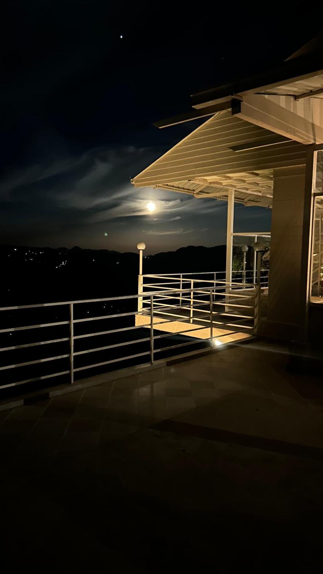 Onehouse Resort Lansdowne Bagian luar foto